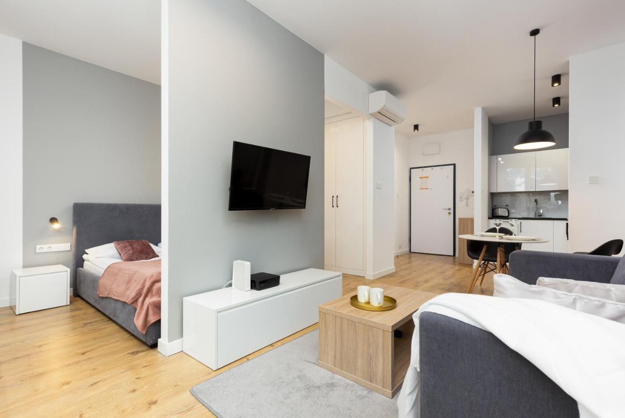 Apartment Slawinska Wola By Renters Warsaw