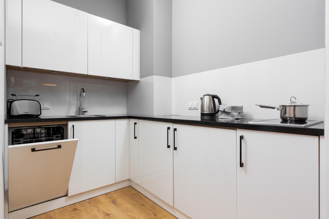 Apartment Slawinska Wola By Renters